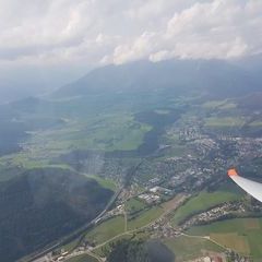Flugwegposition um 11:26:16: Aufgenommen in der Nähe von Gemeinde St. Peter-Freienstein, Österreich in 1519 Meter